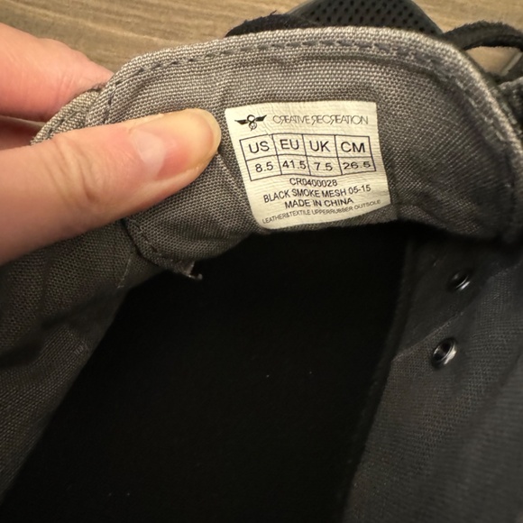 CREATIVE RECREATION Men shoes size 8.5 (Black and Red color) - Picture 5 of 11